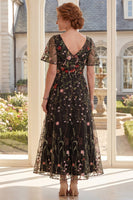 Laden Sie das Bild in den Galerie-Viewer, Schwarzes Tüll-V-Ausschnitt-Blumenkleid mit langer Stickerei der Mutter der Braut