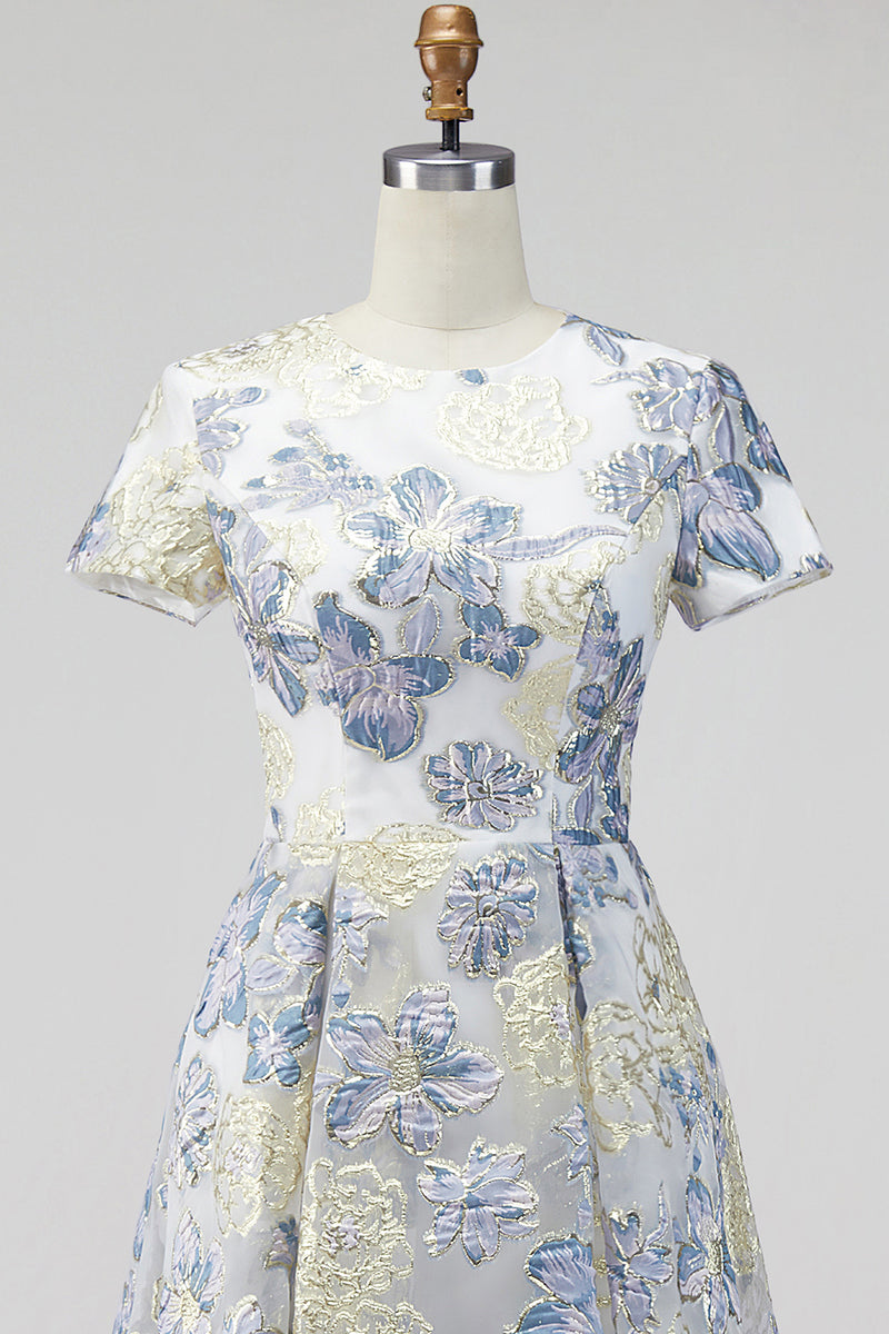 Laden Sie das Bild in den Galerie-Viewer, Staubiges blaues Jacquard Rundhals Blümchen Langes Mutter der Braut Kleid mit Kurzärmeln