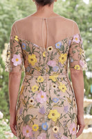 Laden Sie das Bild in den Galerie-Viewer, Champagne Illusion Halsscheide, bestickt mit Blumen und langem Mutter-der-Braut-Kleid mit Schlitz