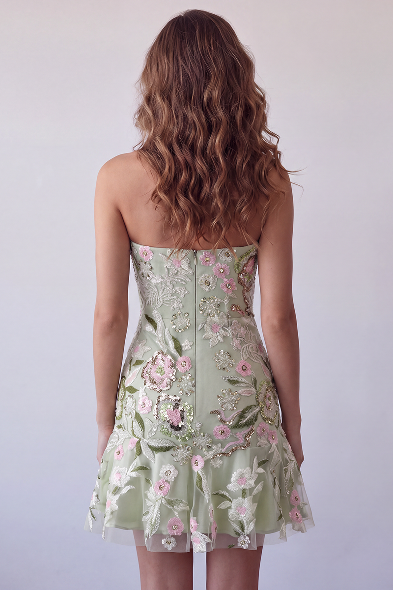 Laden Sie das Bild in den Galerie-Viewer, Trägerloses Salbeigrünes Bodycon Besticktes Kurzes Abendkleid mit Rüschen