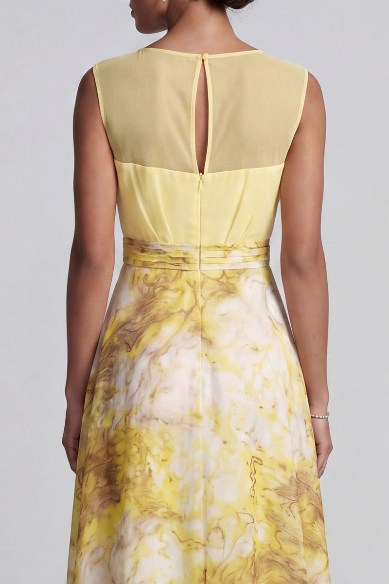 Laden Sie das Bild in den Galerie-Viewer, Gelb A-Linie Bateau-Ausschnitt mit langem Blumenmuster Mutter-der-Braut-Kleid