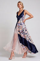 Laden Sie das Bild in den Galerie-Viewer, V-Ausschnitt-Rouge mit langer A-Linie florales Mutter-der-Braut-Kleid