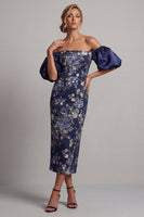 Laden Sie das Bild in den Galerie-Viewer, Off-the-shoulder marineblauer floraler Bodycon Midi-Mutter-der-Braut-Kleid mit Puffärmeln