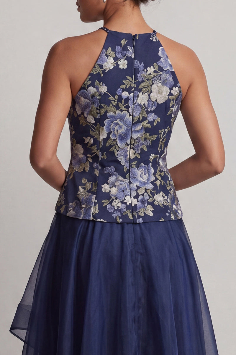 Laden Sie das Bild in den Galerie-Viewer, A-Line marineblauer Blumenhalsausschnitt mit hohem niedrigem Mutter-der-Braut-Kleid