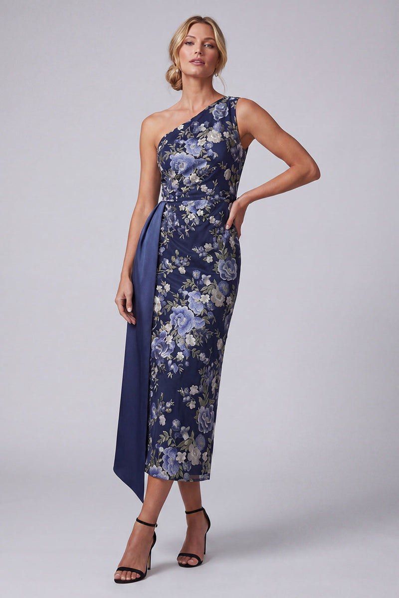 Laden Sie das Bild in den Galerie-Viewer, Einschulterblauer floraler Bodycon Midi-Mutter-der-Braut-Kleid mit Schärpe