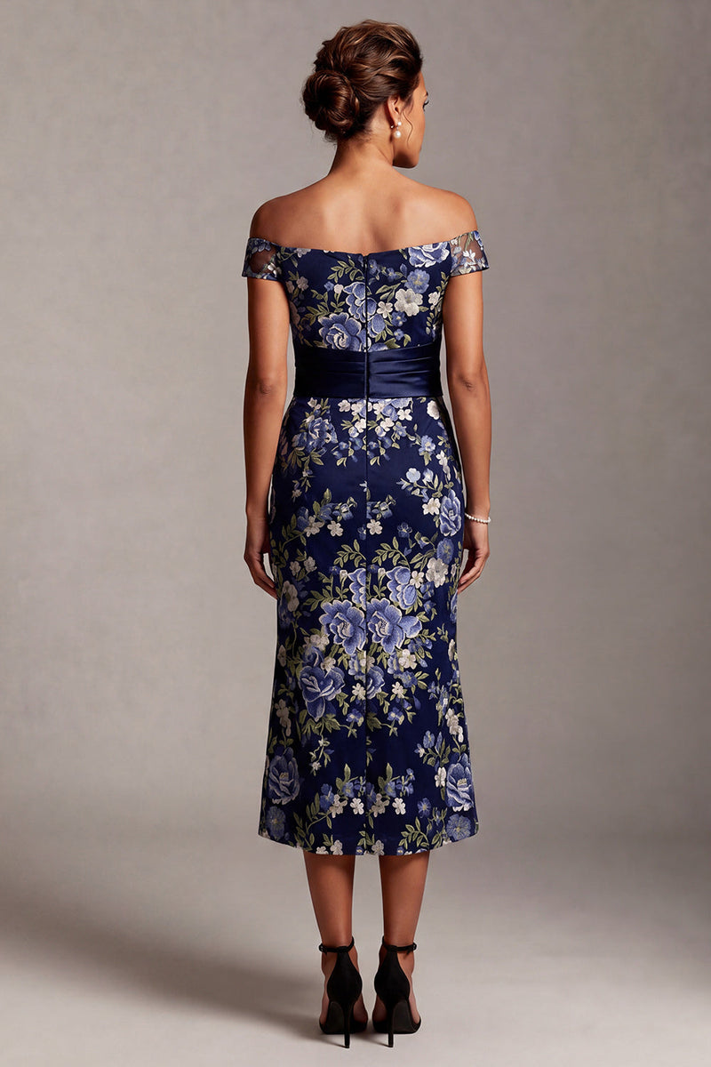 Laden Sie das Bild in den Galerie-Viewer, Off-the-shoulder Meerjungfrauen-Marineblauer Blumen-Jacquard Midi-Mutter-der-Braut-Kleid mit Schlitz