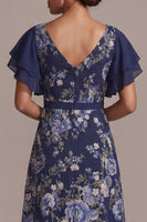 Laden Sie das Bild in den Galerie-Viewer, Navy A-Linie floraler V-Ausschnitt Midi-Mutter der Braut Kleid mit Schlitz