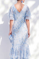 Laden Sie das Bild in den Galerie-Viewer, Meerjungfrauen-Chiffonblauer V-Ausschnitt mit Rüschen hoch, tiefes Mutter-der-der-Braut-Kleid