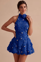Laden Sie das Bild in den Galerie-Viewer, A-Linie Daffodil Blumen Neckholder Kurzes Abendkleid mit Perlen