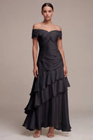 Laden Sie das Bild in den Galerie-Viewer, Off-the-shoulder A-Line langes Black-Tie-Kleid mit Rüschen