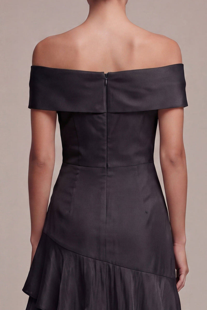 Laden Sie das Bild in den Galerie-Viewer, Off-the-shoulder A-Line langes Black-Tie-Kleid mit Rüschen