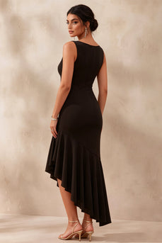 Asymmetrisches Bootsausschnitt-Meerjungfrauenkleid mit Black-Tie-Kleid und Rüschen