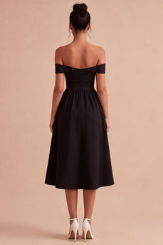 Schwarzes schulterfreies Schlüsselloch-Midi-A-Linien-Festkleid