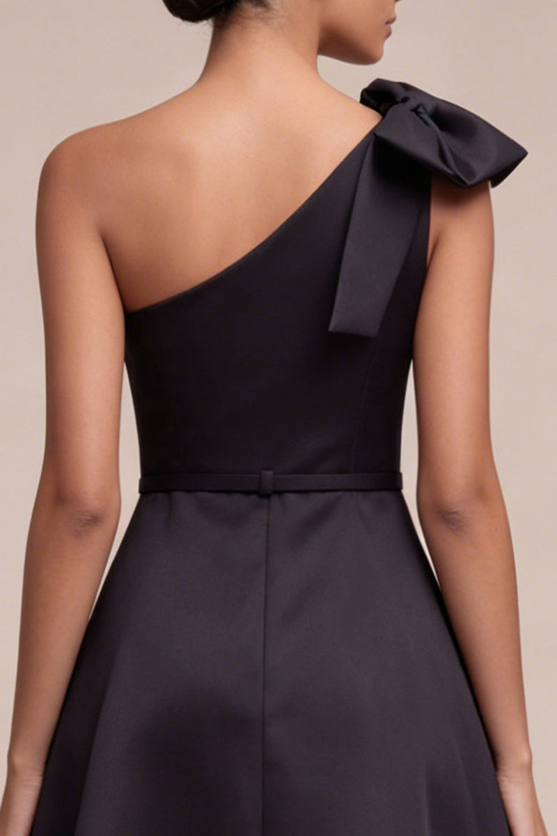Laden Sie das Bild in den Galerie-Viewer, Schwarzes einschulteriges Midi-Festkleid mit Schleife