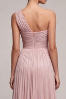 Laden Sie das Bild in den Galerie-Viewer, Dusty Rose Ein-Schulter Falten-Linien-langes Festkleid mit Schlitz