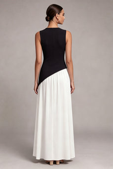 Schwarz-weißes Rundhals-Festkleid mit langer Scheide und Schlitz