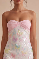 Laden Sie das Bild in den Galerie-Viewer, Glitzerndes pink-weißes, geblümtes, enges Mini-Trägerloses Abschlusskleid mit Perlen zum Abschluss