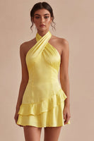 Laden Sie das Bild in den Galerie-Viewer, Ein kurzes Line-Neckholder-Halter, rückenloses Abschlusskleid mit Rüschen