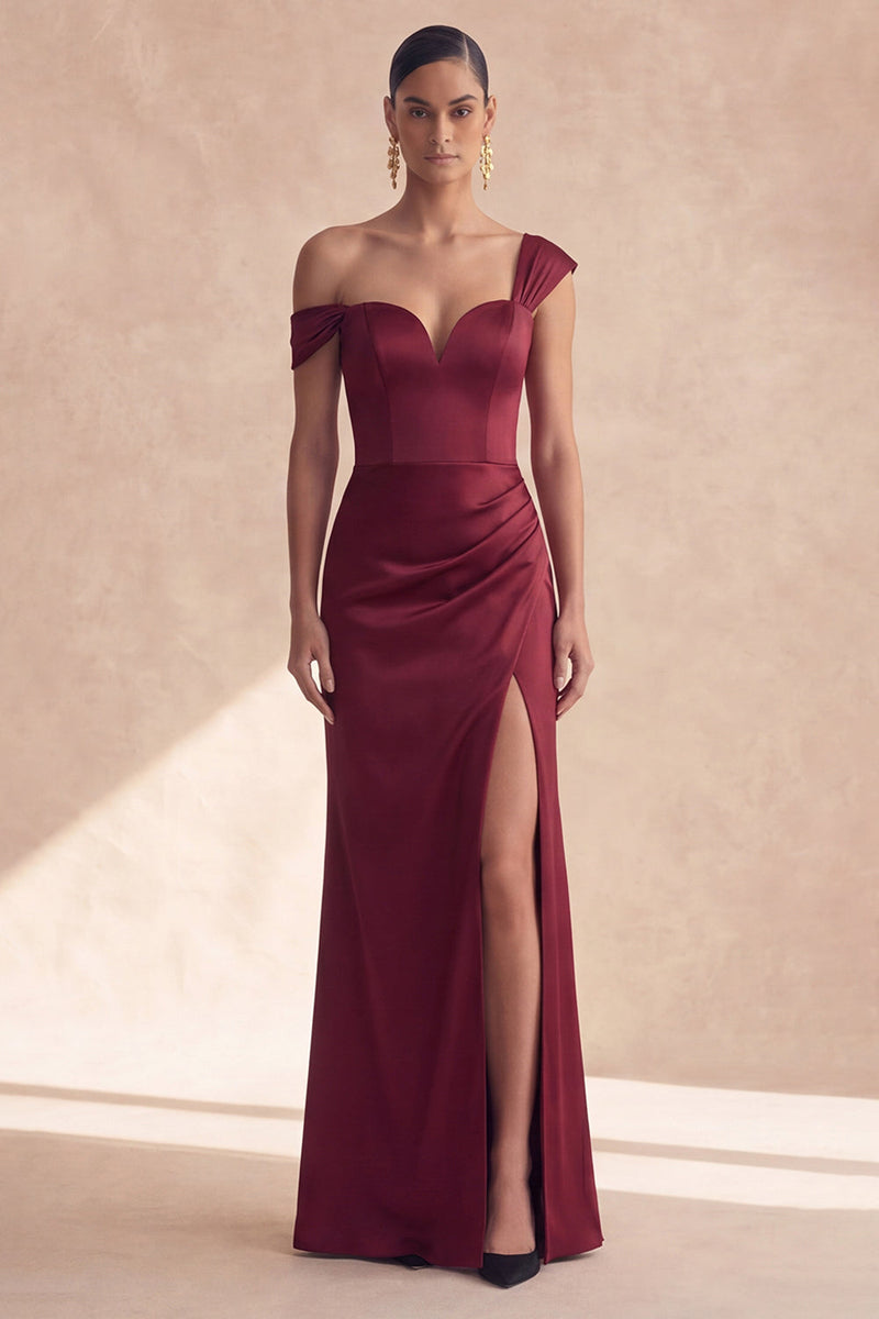 Laden Sie das Bild in den Galerie-Viewer, Schulterfreies, burgunderrotes Meerjungfrauen-Festkleid mit Schlitz
