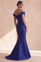 Laden Sie das Bild in den Galerie-Viewer, Dunkles marineblaues, schulterfreies Meerjungfrauen-Satin-Langes-Abendkleid mit 3D-Blumen