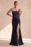 Laden Sie das Bild in den Galerie-Viewer, Schwarzes satinfarbenes, strapless Korsett, gerafftes Meerjungfrauenlanges Festkleid mit Schlitz