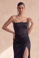 Laden Sie das Bild in den Galerie-Viewer, Schwarzes satinfarbenes, strapless Korsett, gerafftes Meerjungfrauenlanges Festkleid mit Schlitz