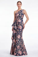 Laden Sie das Bild in den Galerie-Viewer, Rosa Blumen-Meerjungfrau mit einer Schulter Jacquard Langes Mutter-der-Braut-Kleid mit Rüschen