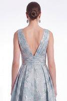 Laden Sie das Bild in den Galerie-Viewer, A-Linie blaues Blumen-Jacquard-V-Ausschnitt Langes Mutter-der-Braut-Kleid