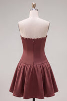 Laden Sie das Bild in den Galerie-Viewer, Mint strapless Pearls A-Line Homecoming-Kleid mit Schleife
