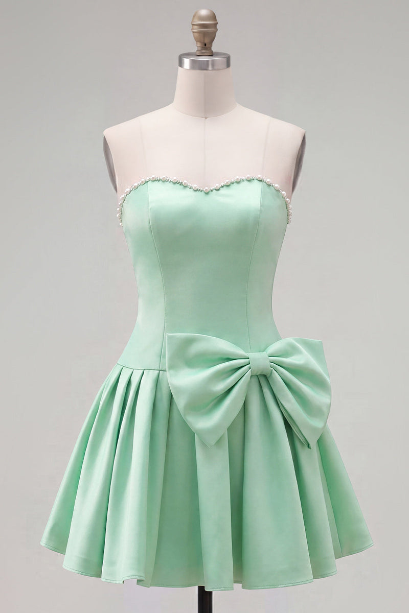 Laden Sie das Bild in den Galerie-Viewer, Mint strapless Pearls A-Line Homecoming-Kleid mit Schleife