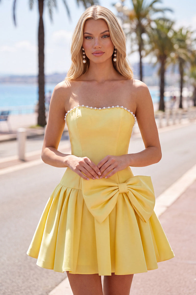Laden Sie das Bild in den Galerie-Viewer, Mint strapless Pearls A-Line Homecoming-Kleid mit Schleife
