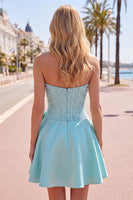 Laden Sie das Bild in den Galerie-Viewer, Gelbes Sweetheart A-Line Pearls Korsett-Heimkehrkleid mit Schleife