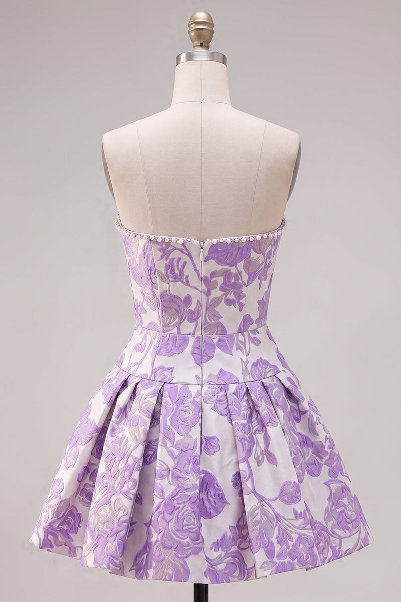 Laden Sie das Bild in den Galerie-Viewer, Trägerloses lila A-Line Pearls Jacquard Homecoming-Kleid mit Schleife