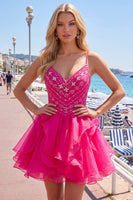 Laden Sie das Bild in den Galerie-Viewer, A-Linie Hot Pink Rhinestone Rüschen Kurzes Abendkleid mit Perlen