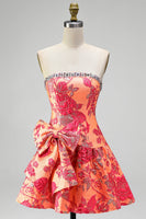 Laden Sie das Bild in den Galerie-Viewer, Orange Jacquard A-Linie Trägerloses Rhstone Rüschen Kurzes Abendkleid mit Schleife