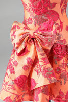 Laden Sie das Bild in den Galerie-Viewer, Orange Jacquard A-Linie Trägerloses Rhstone Rüschen Kurzes Abendkleid mit Schleife