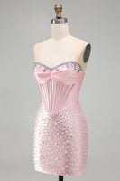 Laden Sie das Bild in den Galerie-Viewer, Glitzerndes pinkes Perlenkorsett enges Sweetheart Short Pearl Homecoming-Kleid mit Strass