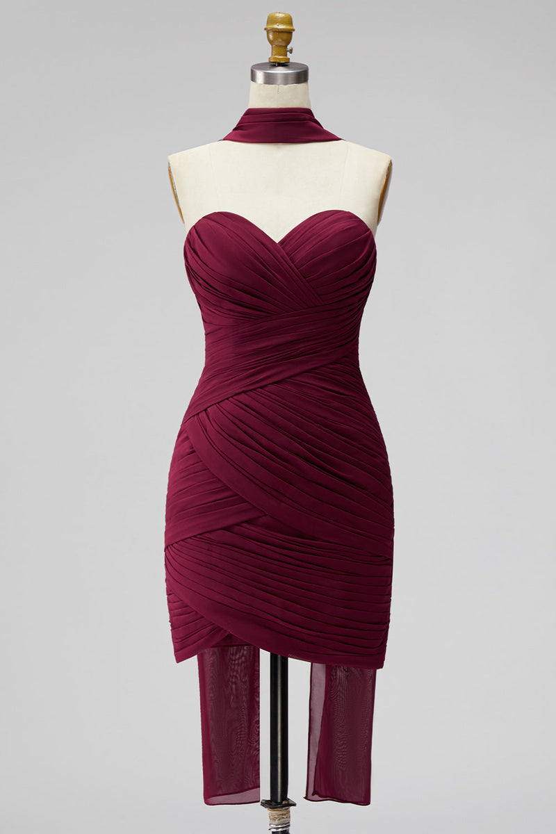 Laden Sie das Bild in den Galerie-Viewer, Burgunderrotes, gerafftes, trägerloses, bodycon Chiffon Kurzes Homecoming-Kleid mit drapiertem Halsband
