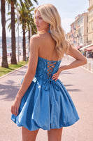 Laden Sie das Bild in den Galerie-Viewer, A-Linie Dunkelblaues Trägerloses Korsett Strass Kurzes Abendkleid und 3D-Blume