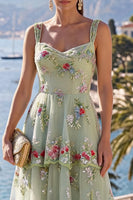 Laden Sie das Bild in den Galerie-Viewer, A-Linie gelbes Maxi-Floralkleid mit dicken Trägern und gestuften Pailletten