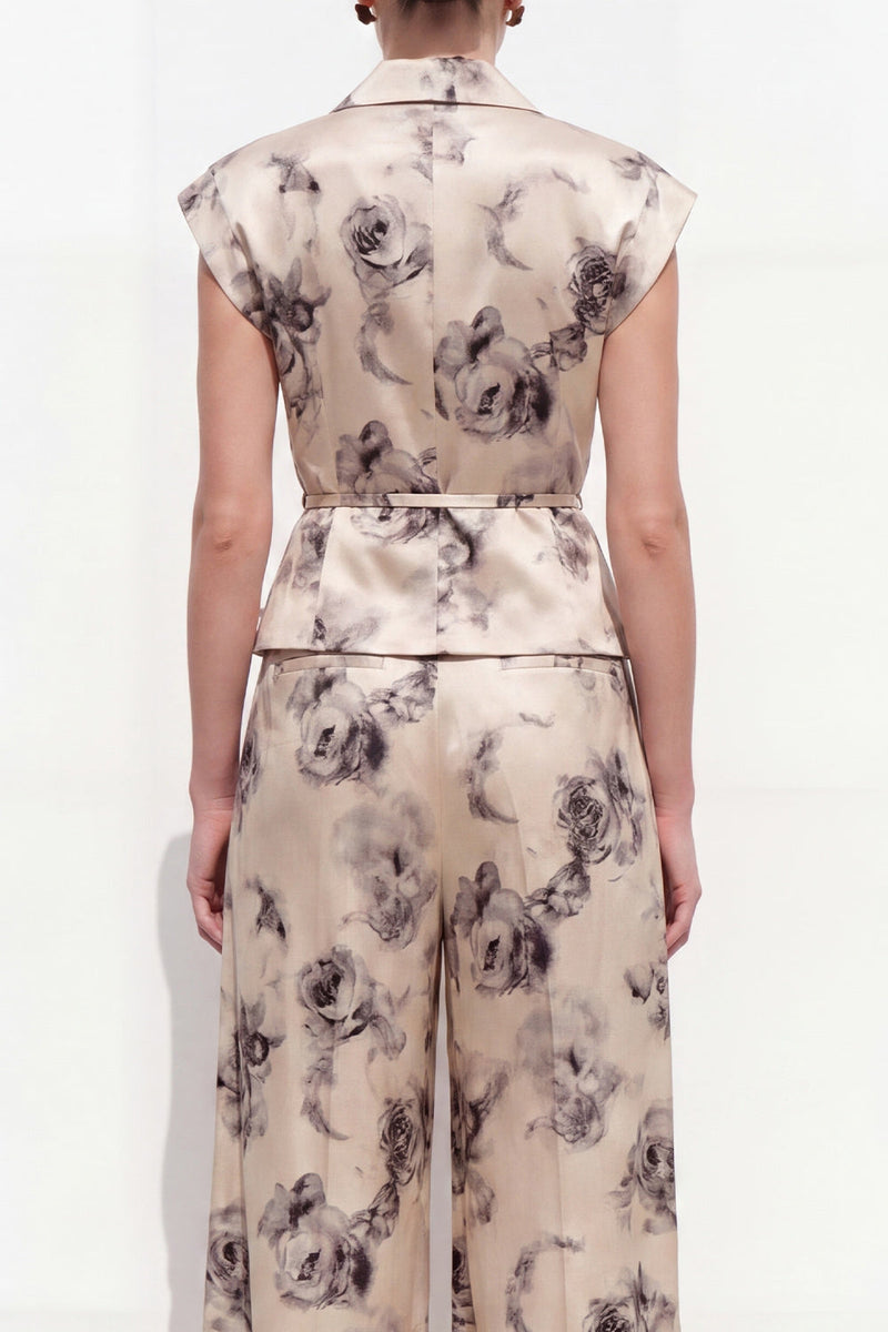 Laden Sie das Bild in den Galerie-Viewer, Champagne Black Flower Peak Revers 2-teilige Satin-Einknopf-Damenanzüge mit Gürtel