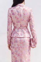 Laden Sie das Bild in den Galerie-Viewer, Rosa Fuchsia-Blumensatin 2-teiliges Midi-Kleid mit Peak-Revers und Schlitz