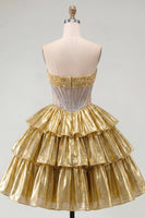 Laden Sie das Bild in den Galerie-Viewer, Goldenes A-Line-Trägerloses, transparentes Korsett-Homecoming-Kleid mit Perlen