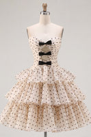 Laden Sie das Bild in den Galerie-Viewer, Aprikosenschwarzes A-Linien-Sweetheart Chiffon gestuftes Homecoming-Kleid mit Schleife