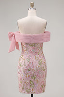 Laden Sie das Bild in den Galerie-Viewer, Off-the-shoulder pinkes Bodycon-Blumen-Homecoming-Kleid mit Pailletten