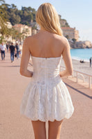 Laden Sie das Bild in den Galerie-Viewer, A-Line weißes Sweetheart Blumen-Homecoming-Kleid