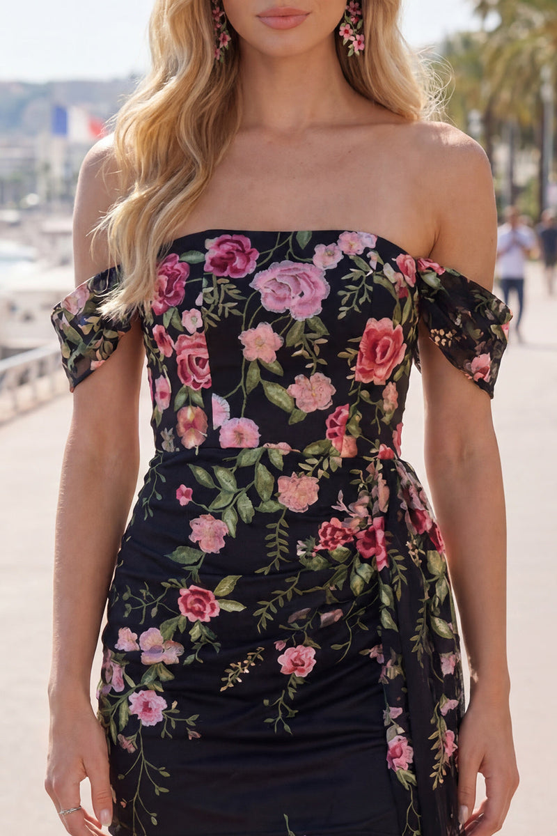 Laden Sie das Bild in den Galerie-Viewer, Schwarzes Off-the-Shoulder Bodycon Blumen-Homecoming-Kleid mit Schärpe