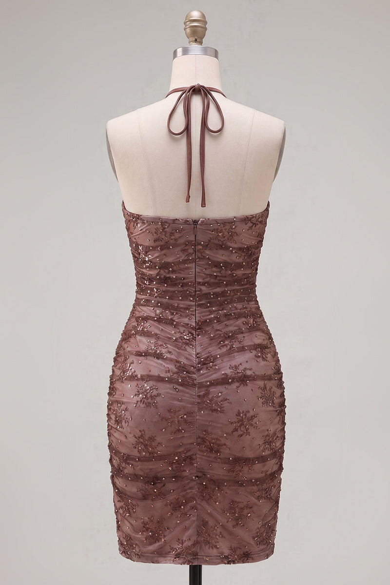 Laden Sie das Bild in den Galerie-Viewer, Chocolate Bodycon Neckholderhals-Homecoming-Kleid mit Perlen