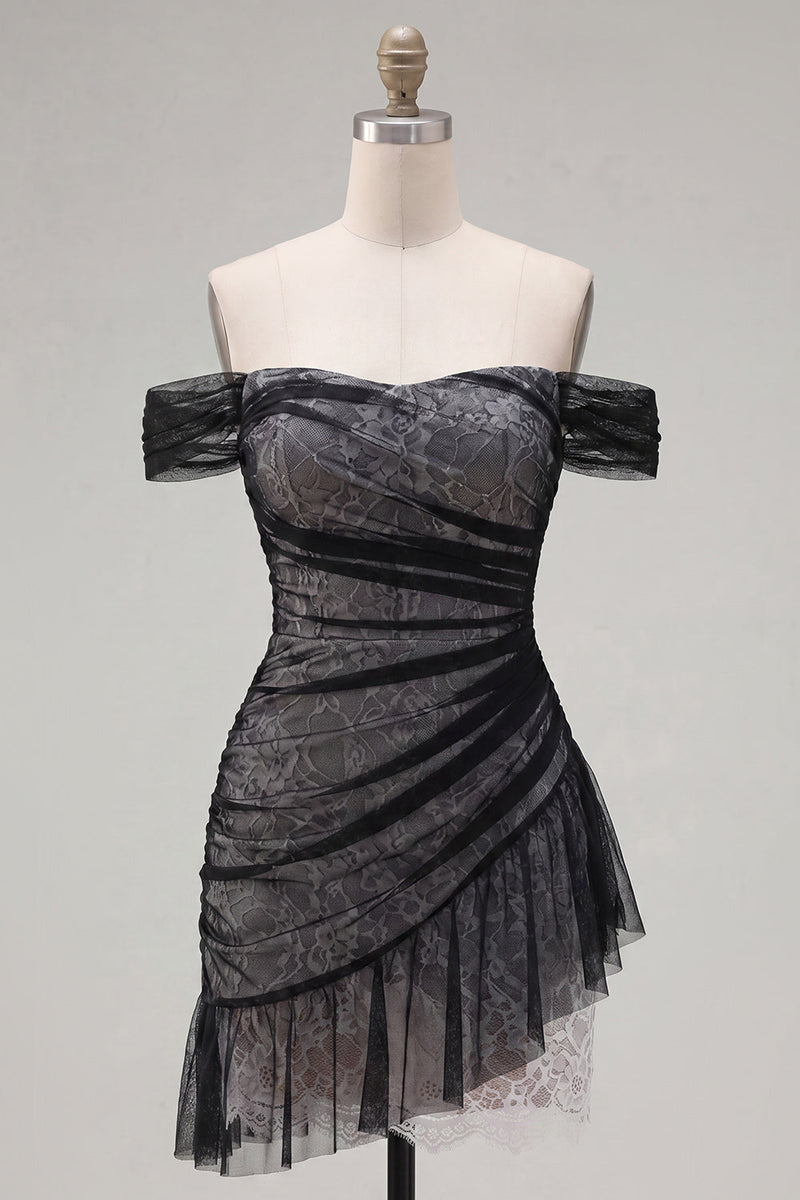 Laden Sie das Bild in den Galerie-Viewer, Off-the-shoulder schwarzer Tüll-Bodycon Asymmetrisches Homecoming-Kleid mit Rüschen