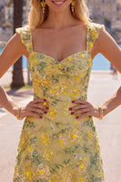 Laden Sie das Bild in den Galerie-Viewer, Gelbes, geblümtes Pailletten, besticktes Sweetheart Bodycon Homecoming-Kleid
